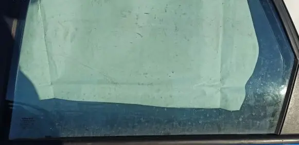 Volvo V50 Rear door window glass Melyna