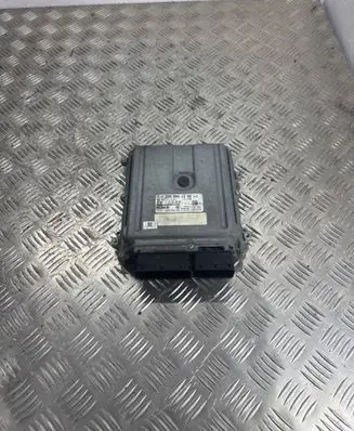Mercedes-Benz C W204 Engine control unit/module A2769001500 0261S06496 A2769010500
