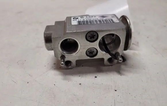 BMW 3 E90 E91 Air conditioning (A/C) expansion valve 6411922607802 328513 R134A