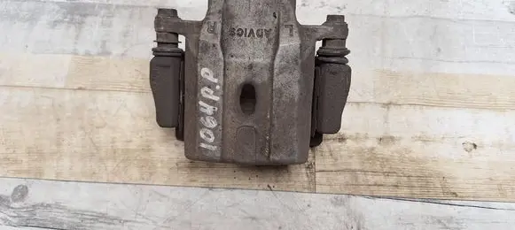 Toyota Prius (NHW20) Front brake caliper