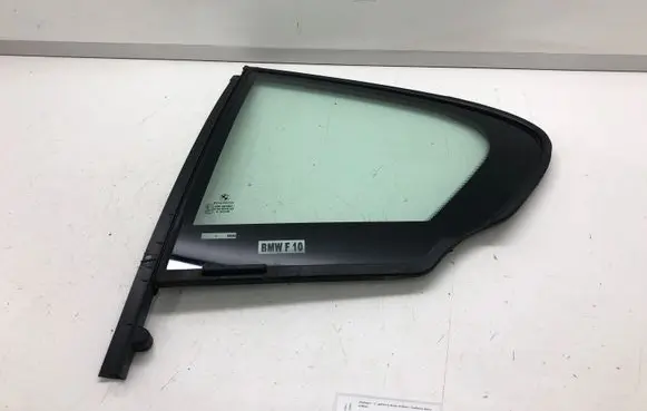 BMW 5 F10 F11 Rear vent window glass 43R001582