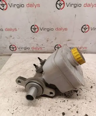 Iveco Daily 6th gen Master brake cylinder 211879 18663A640