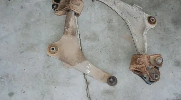Volvo S60 Front control arm 163KM