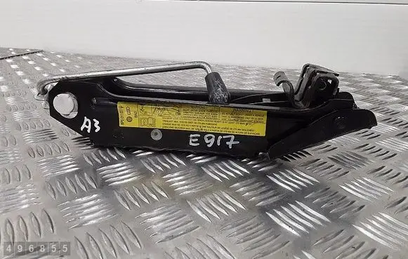 Audi A3 S3 A3 Sportback 8P Tool set 8P0011031C