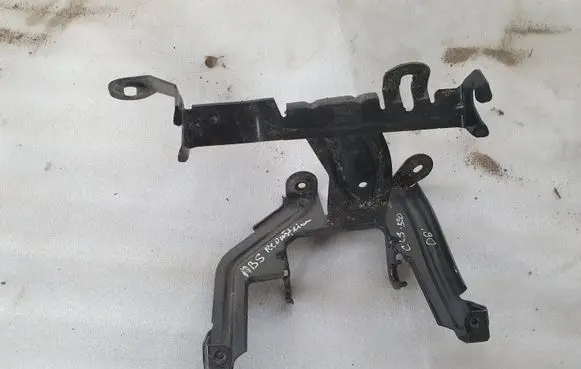 Mercedes-Benz CLS C219 Other under body part A2115458040