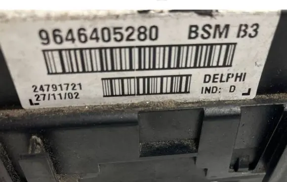 Peugeot 307 Comfort/convenience module 9646405280