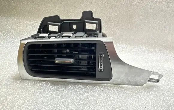 Audi A7 S7 4G Dashboard side air vent grill/cover trim 4G1820901