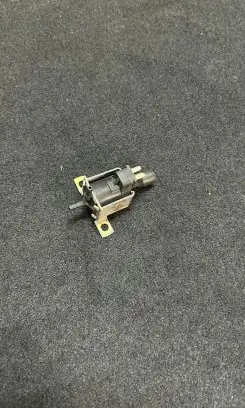 Mercedes-Benz SL R129 Electromagnetic valve 0015407097