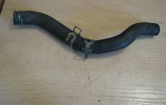 Honda Civic Engine coolant pipe/hose