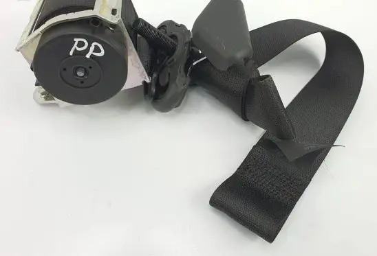Opel Astra H Front seatbelt 13155530