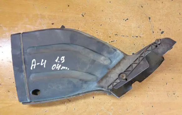 Audi A4 S4 B6 8E 8H Air intake duct part 8E0129618K