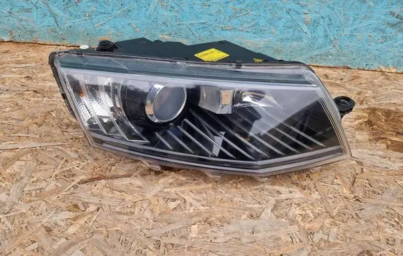 Headlight/headlamp