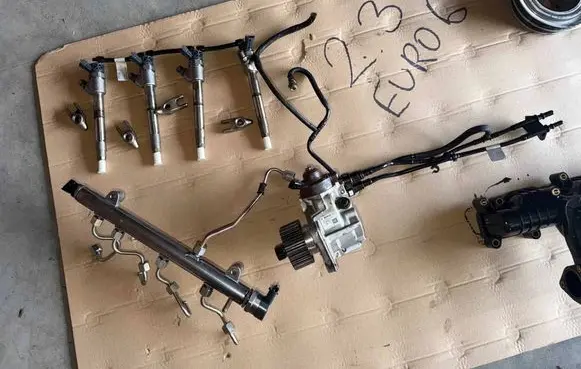 Iveco Daily 6th gen Fuel injector 0445111143