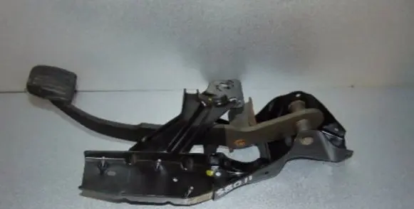 Volvo S80 Brake pedal