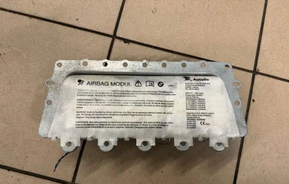 BMW 7 F01 F02 F03 F04 Passenger airbag 39914702307 608739301C 16B0361A0356
