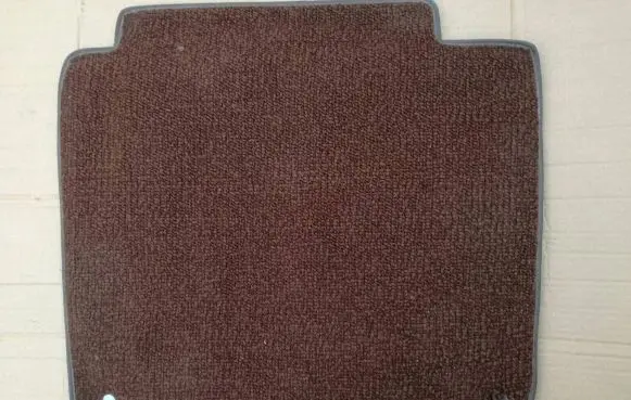 Mercedes-Benz COMPAKT W115 Rear floor mat 1146800966