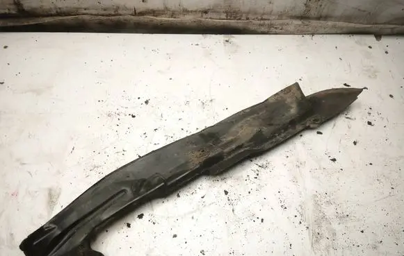 Audi A4 S4 B5 8D Fender end trim 8D0821112
