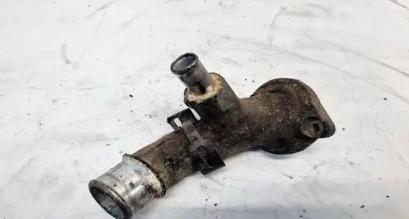Toyota Corolla Verso AR10 Engine coolant pipe/hose 