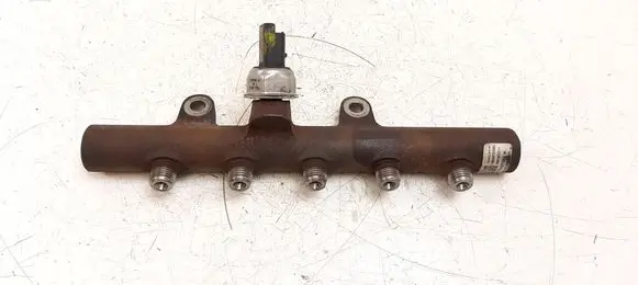 Nissan NV200 Fuel main line pipe R9144Z221A H8200701690 9307Z517A