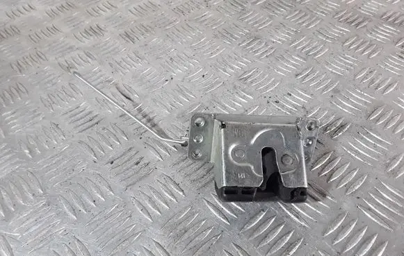 Loading door lock