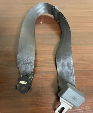 Mitsubishi L200 Middle seatbelt (rear) MR797500
