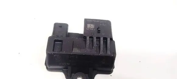 BMW 5 F10 F11 Glow plug pre-heat relay 0522140104 851947202