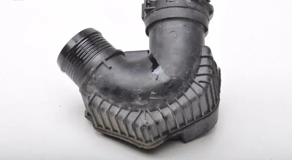 Volvo XC40 Intake resonator 