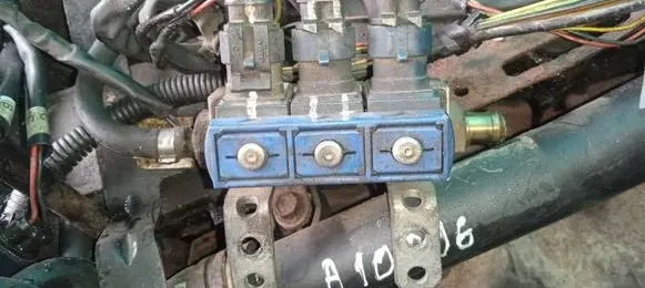Jaguar X-Type LP gas injector 110R000035