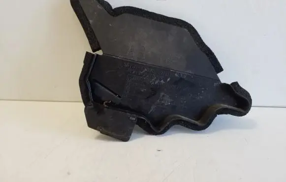 Lexus CT 200H Other engine bay part 5573776020