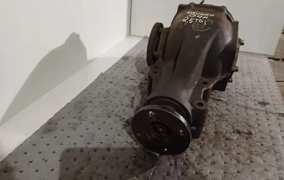 Nissan Navara D22 Front differential 3851182G45