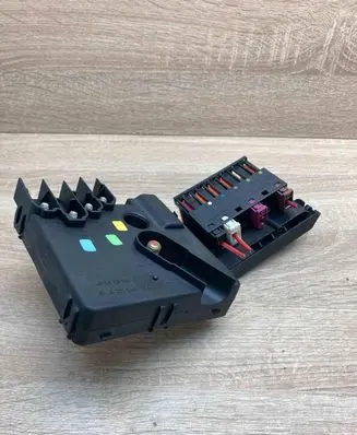 Mercedes-Benz E W211 Battery relay fuse A2115460641 1394837 1394838