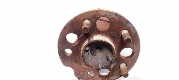 Toyota Avensis Verso Rear wheel hub