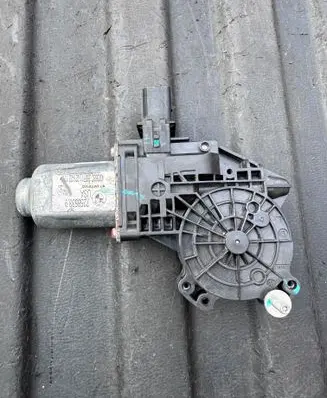 BMW X3 F25 Front door window regulator motor 7258533 402363C 43009000