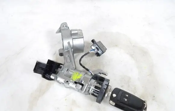 Opel Mokka X Ignition lock 42526251