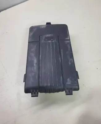 Volkswagen Tiguan Battery box tray cover/lid 1K0915443A