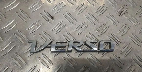 Toyota Verso Manufacturers badge/model letters 