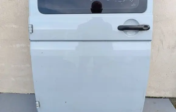 Volkswagen Multivan T5 Rear door