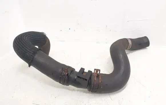 Nissan Qashqai+2 Engine coolant pipe/hose