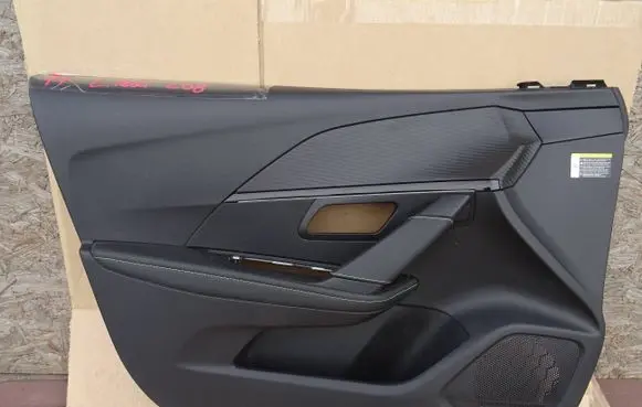 Peugeot 208 Front door card panel trim