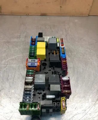 Mercedes-Benz Sprinter W907 W910 Fuse box set A9075450100