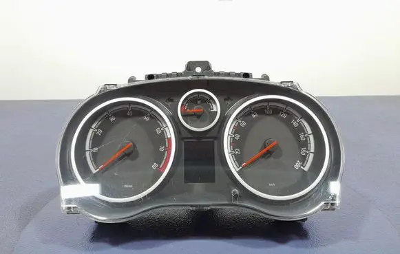 Opel Corsa E Speedometer (instrument cluster) 1303304