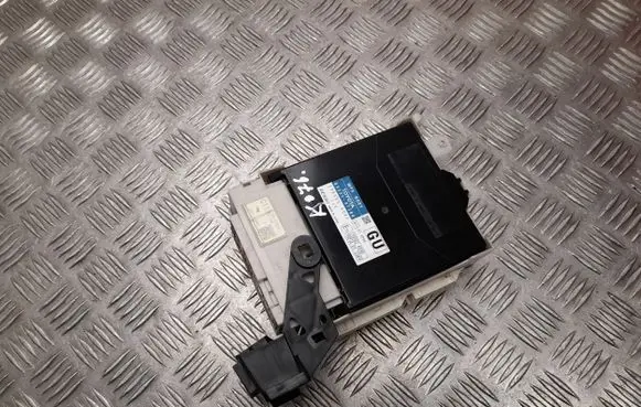 Toyota Prius (XW30) Fuse box set 8273047520