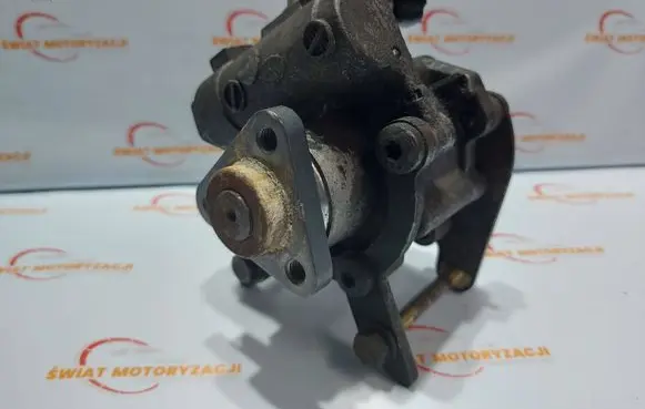 BMW 3 E36 Power steering pump 1092433 61289 03G96