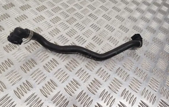 BMW X5 F15 Engine coolant pipe/hose 7646703