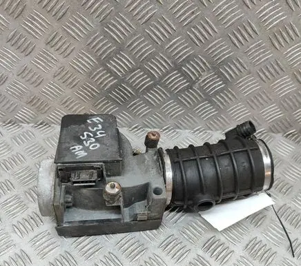 BMW 5 E34 Mass air flow meter 1286064 0280203027