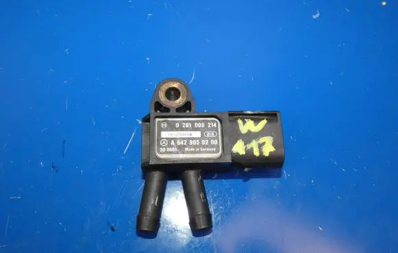 Mercedes-Benz CLA C117 X117 W117 Exhaust gas pressure sensor A6429050200 0281006214 131121T0330E