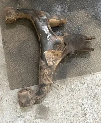 Land Rover Discovery 4 - LR4 Rear upper control arm/wishbone LR019980