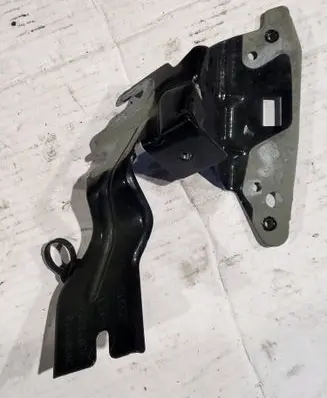 Opel Corsa F Fender mounting bracket 39181718 30932300 23314