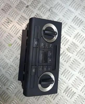 Audi A3 S3 8P Climate control unit 8P0820043 0263040