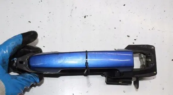 Peugeot 107 Loading door exterior handle/bracket 9101AN